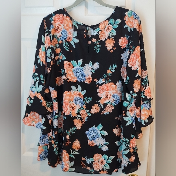 Zac & Rachel Floral Black Women's Top With Ruffle Sleeves And Hem - Picture 4 of 5